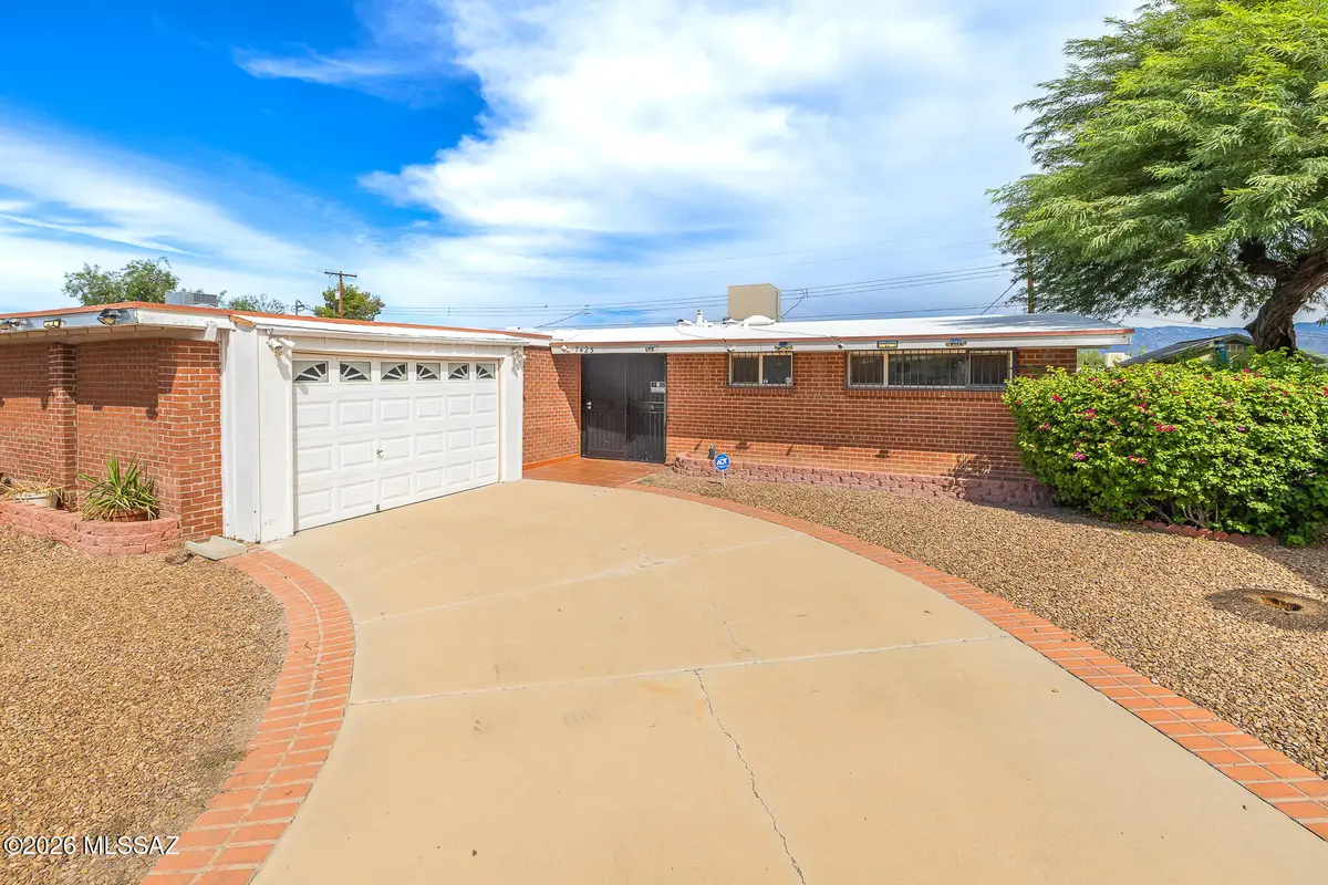7425 E 20th, Tucson, AZ 85710 - #1