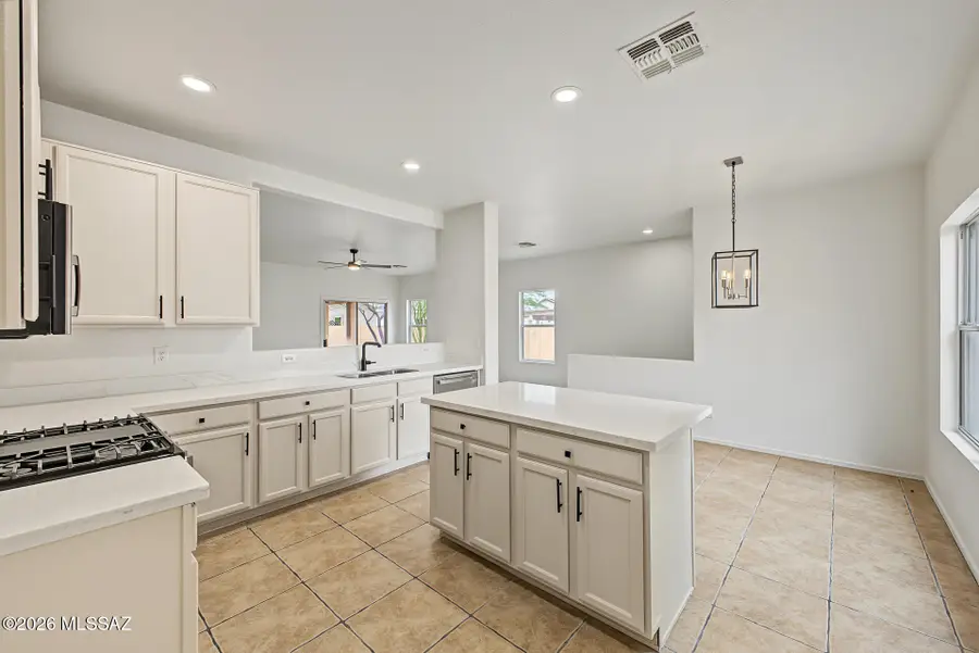 109 E Oracle Oak, Sahuarita, AZ 85629 - #2