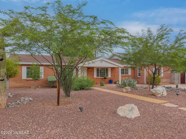 2725 E La Cienega, Tucson, AZ 85716