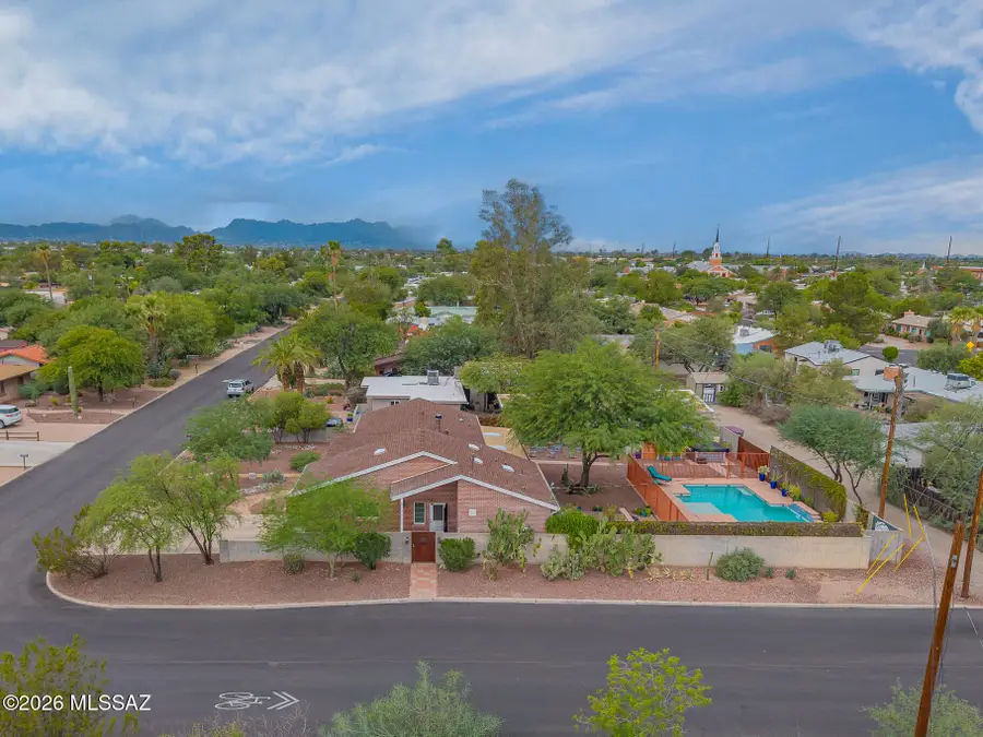 2725 E La Cienega, Tucson, AZ 85716 - #3