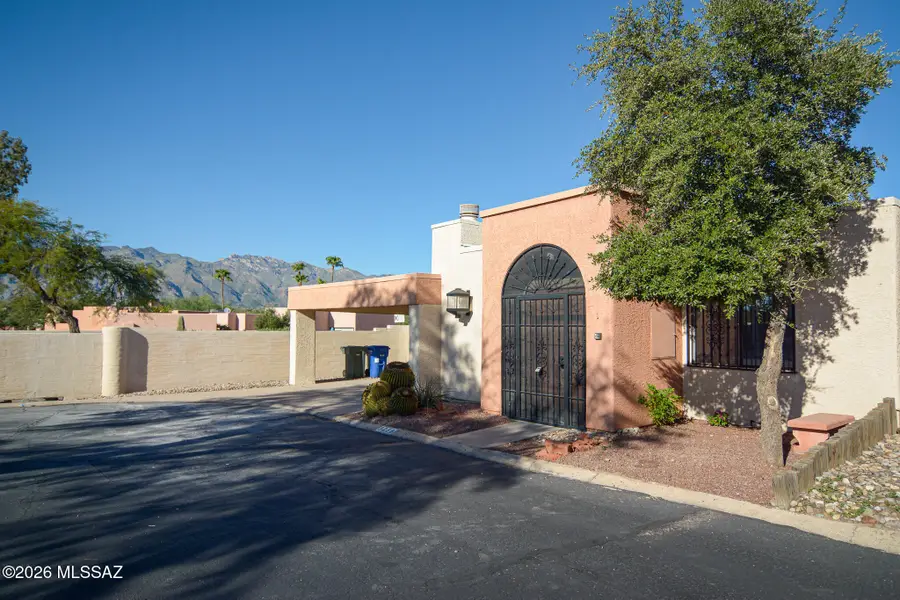 3266 N Little Creek, Tucson, AZ 85712 - #2