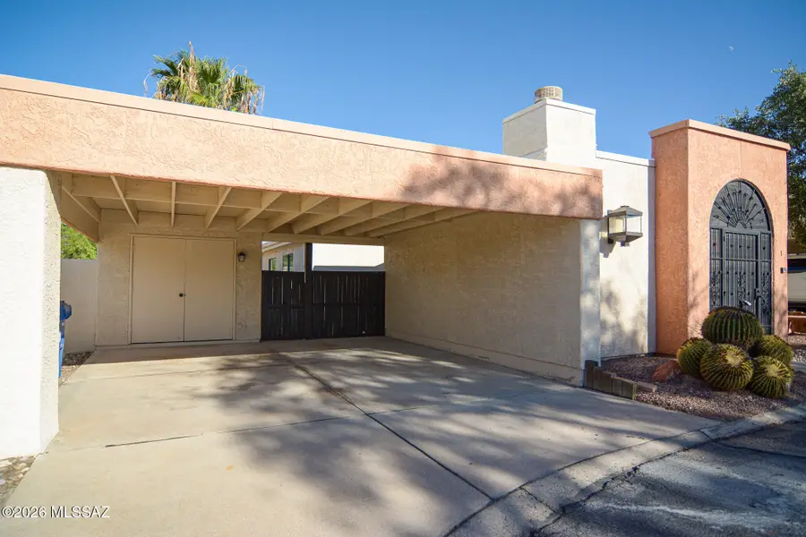 3266 N Little Creek, Tucson, AZ 85712 - #3