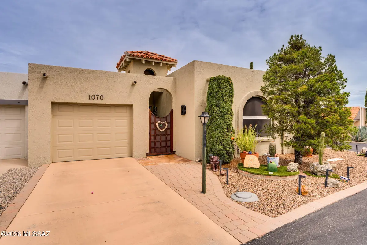 1070 W Camino Velasquez, Green Valley, AZ 85622 - #1