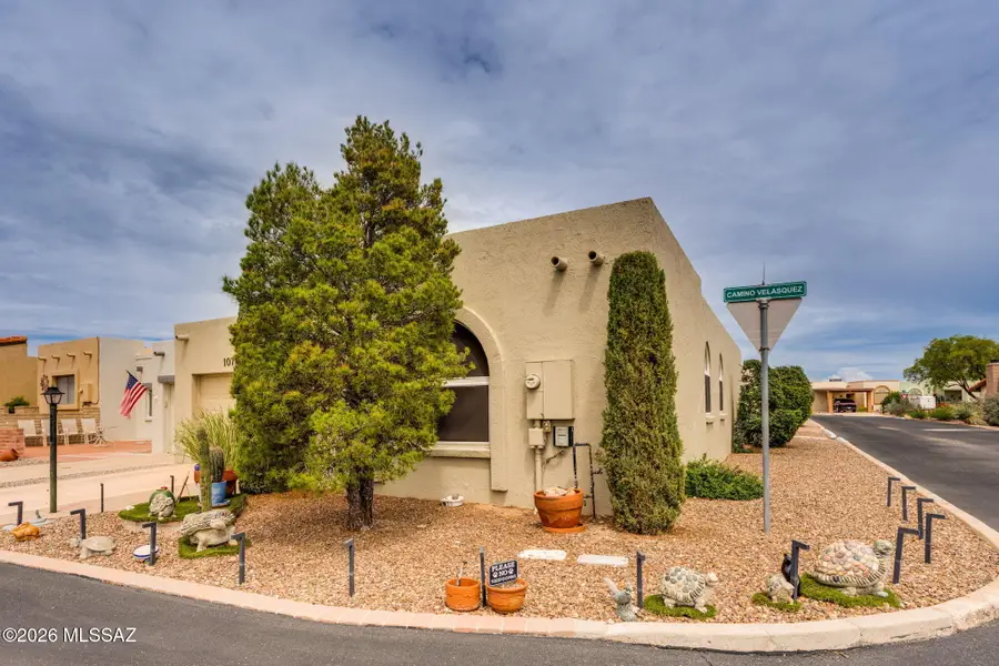 1070 W Camino Velasquez, Green Valley, AZ 85622 - #2