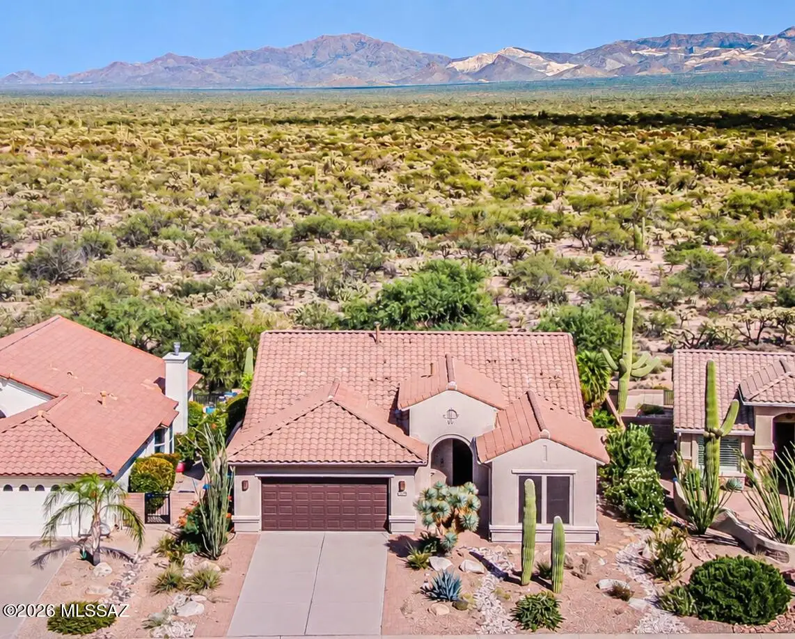 972 N Rams Head, Green Valley, AZ 85614 - #1