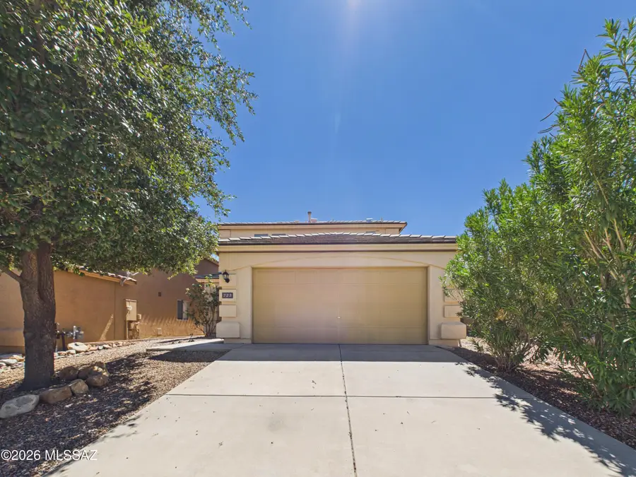 723 W Firehawk, Green Valley, AZ 85614 - #2