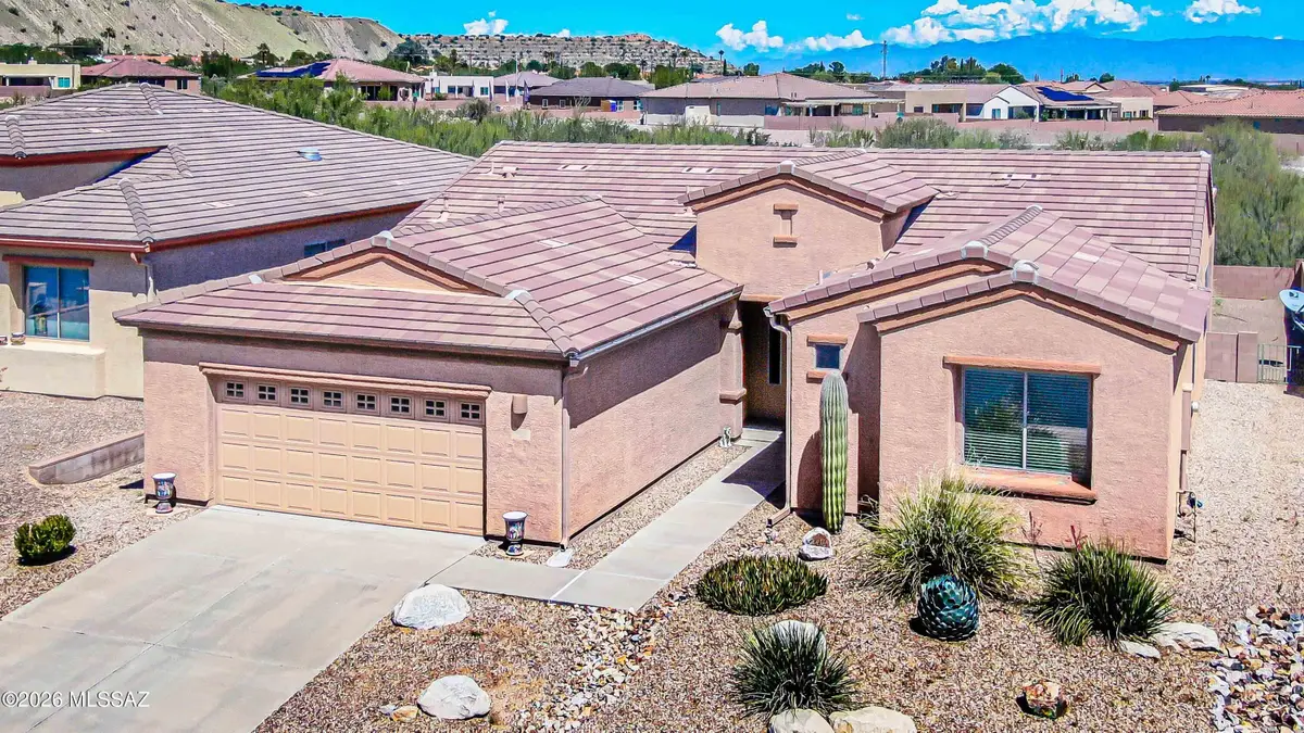 986 W Bosch, Green Valley, AZ 85614 - #1