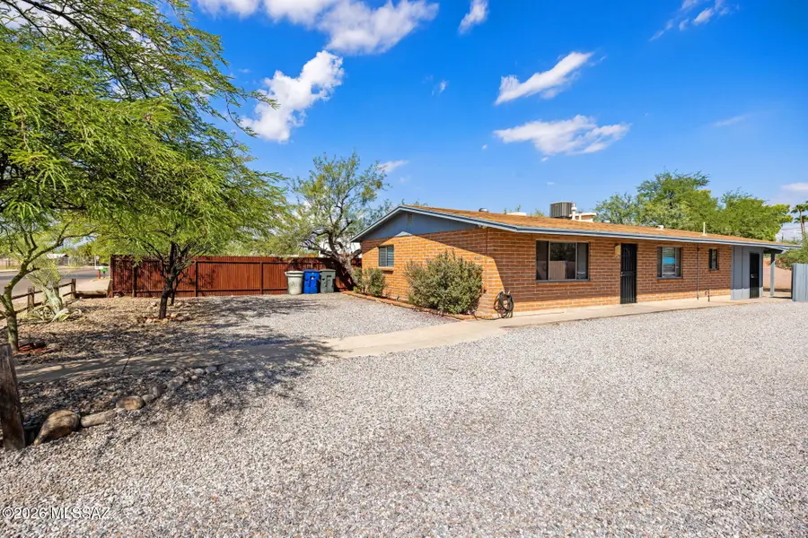 2417 E Blacklidge, Tucson, AZ 85719 - #3