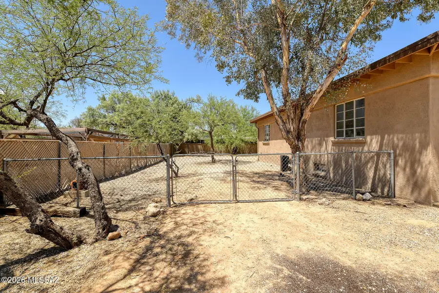1011 E Halcyon, Tucson, AZ 85719 - #2