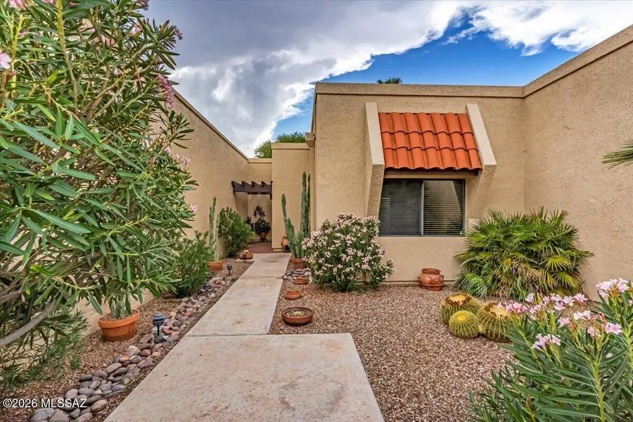 795 E Camino Corrida, Oro Valley, AZ 85704 - #3