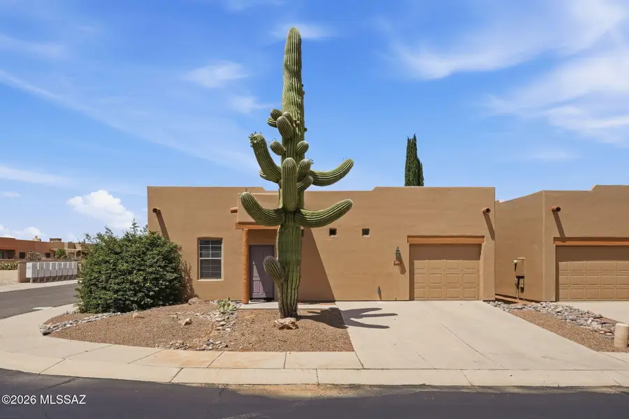 996 W Va De La Fonda, Green Valley, AZ 85614 - #3