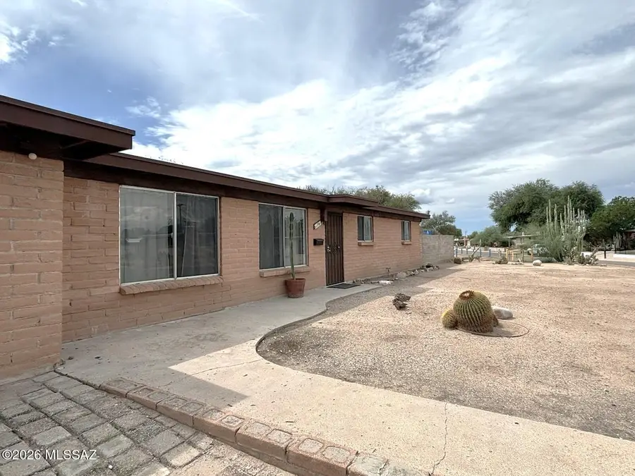 701 W Edgewater, Tucson, AZ 85704 - #3