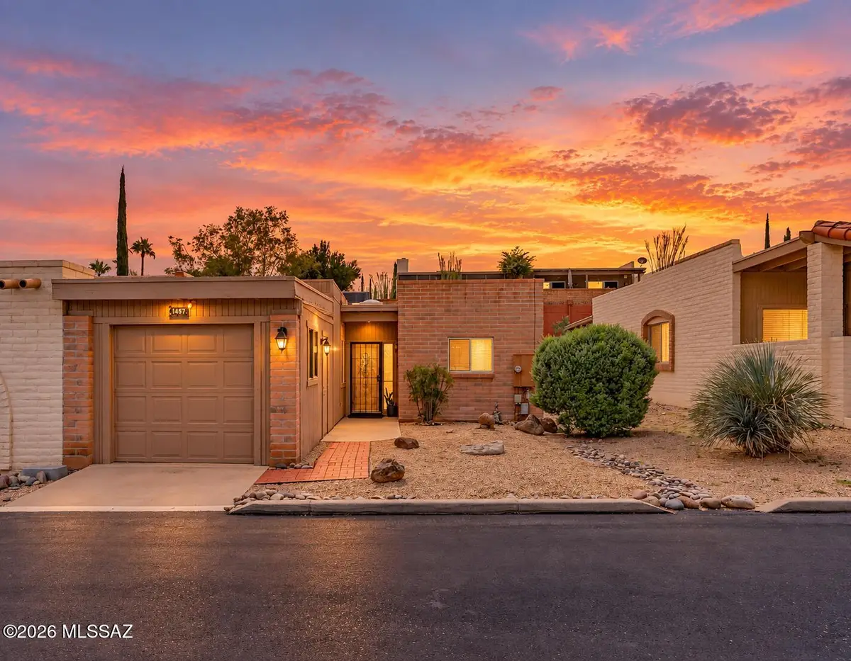 1457 W Calle Altamira, Green Valley, AZ 85622 - #1