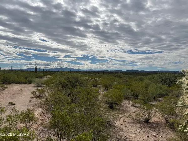 20452 N Oracle, Catalina, AZ 85739