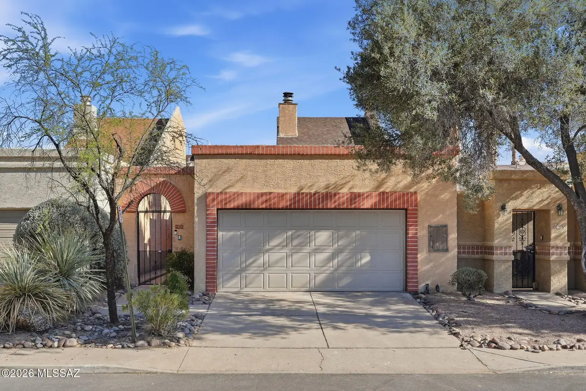1421 W Calle Plomo, Tucson, AZ 85745 - #1