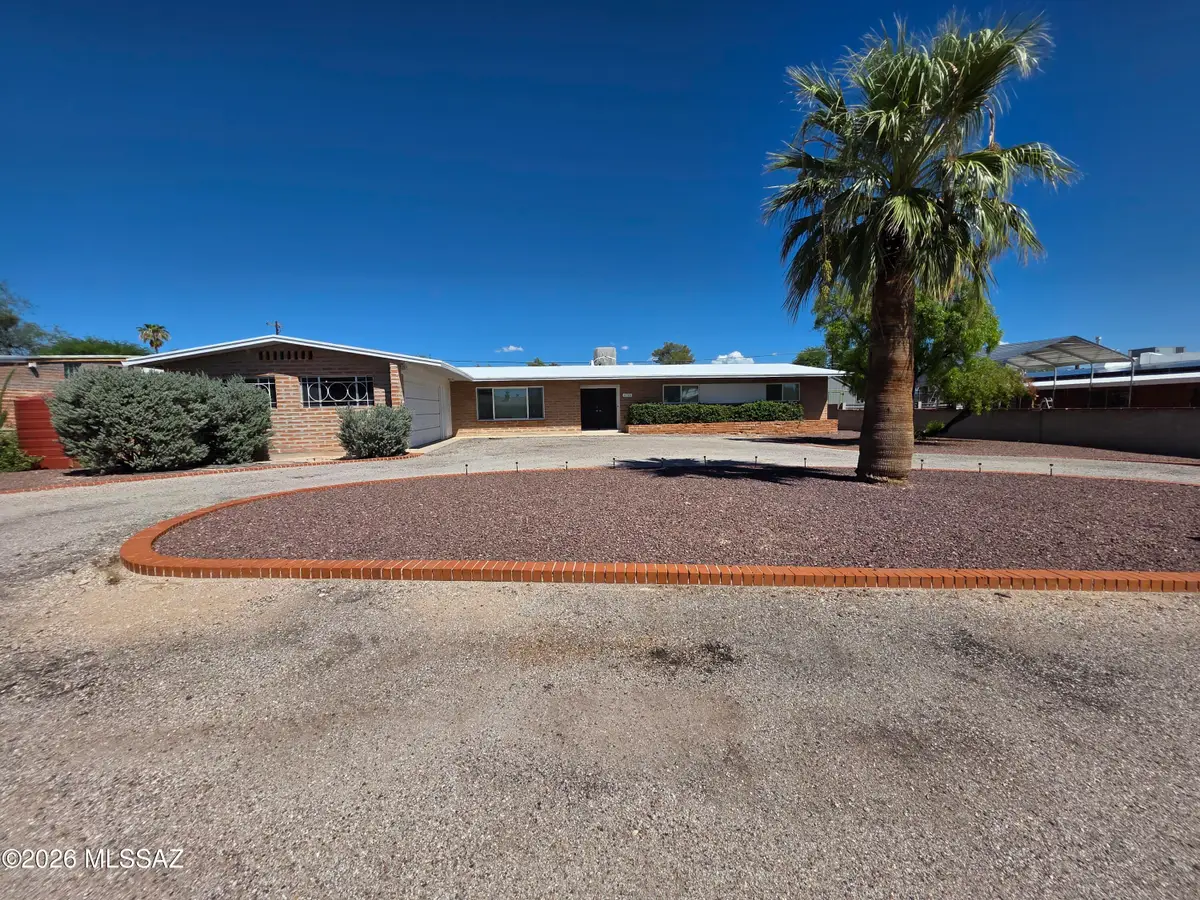 5725 E 8th, Tucson, AZ 85711 - #1