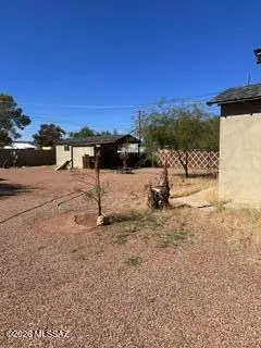2215 N Walnut, Tucson, AZ 85712