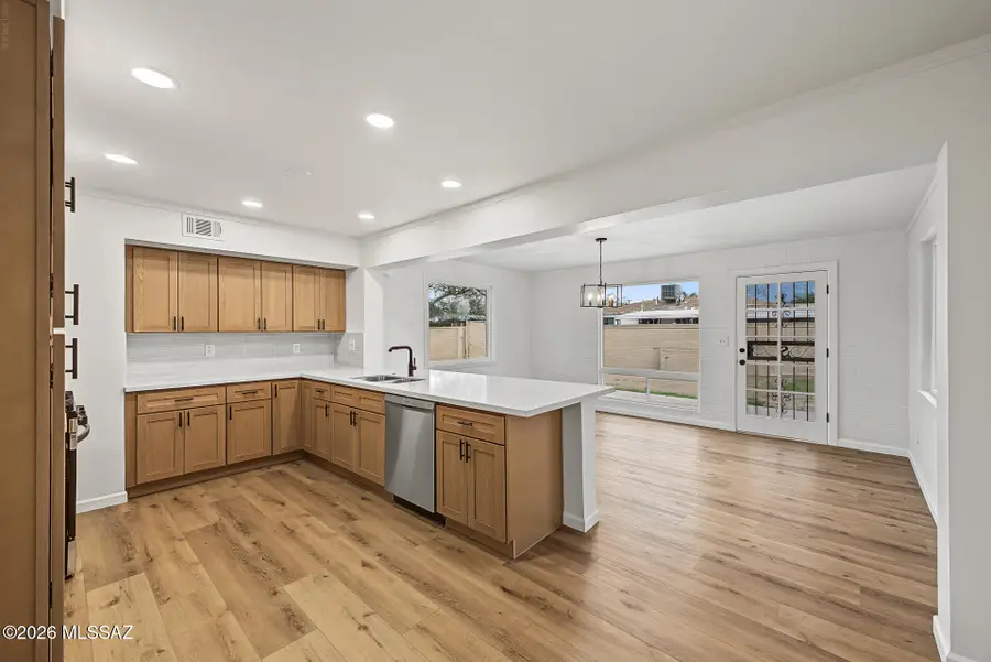 5632 E Calle Aurora, Tucson, AZ 85711 - #2