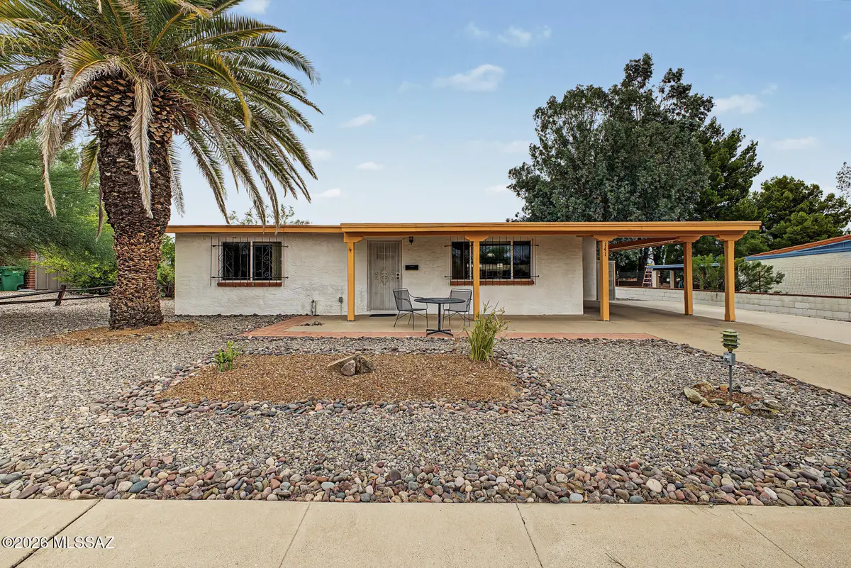141 E El Naranjo, Green Valley, AZ 85614 - #1