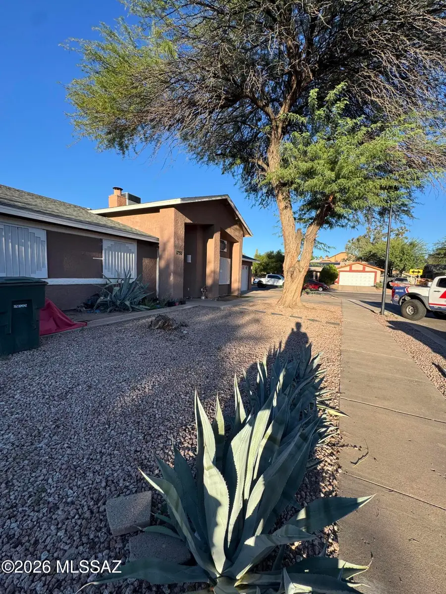 1750 W Mountain Oak, Tucson, AZ 85746 - #3