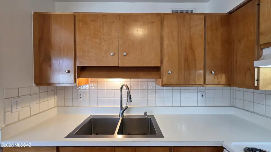 1348 S Avenida Polar, Tucson, AZ 85710 - #3