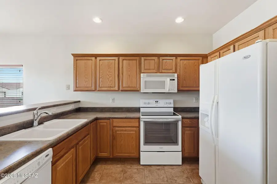 2195 S Pecan Vista, Green Valley, AZ 85614 - #3