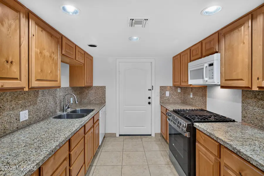 7490 E Deeps, Tucson, AZ 85710 - #3
