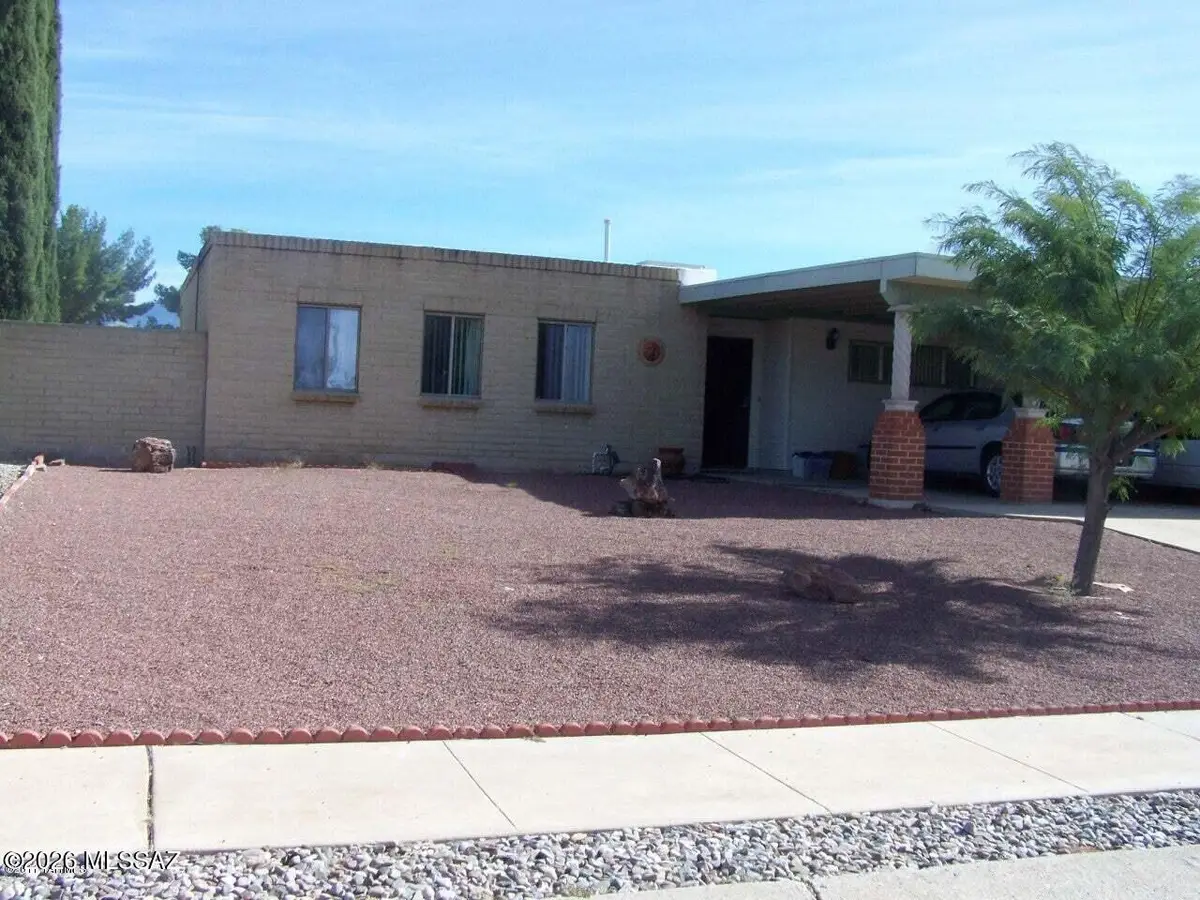 1717 S Regina Cleri, Tucson, AZ 85710 - #1