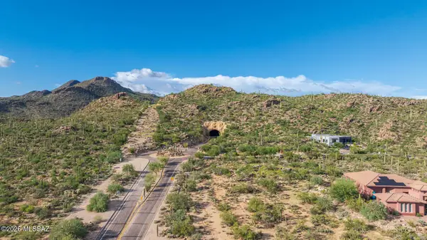13142 N T Bench Bar, Marana, AZ 85658