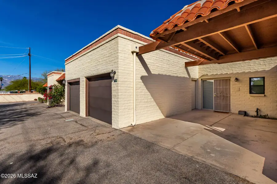 68 N Camino Imagen, Tucson, AZ 85748 - #2