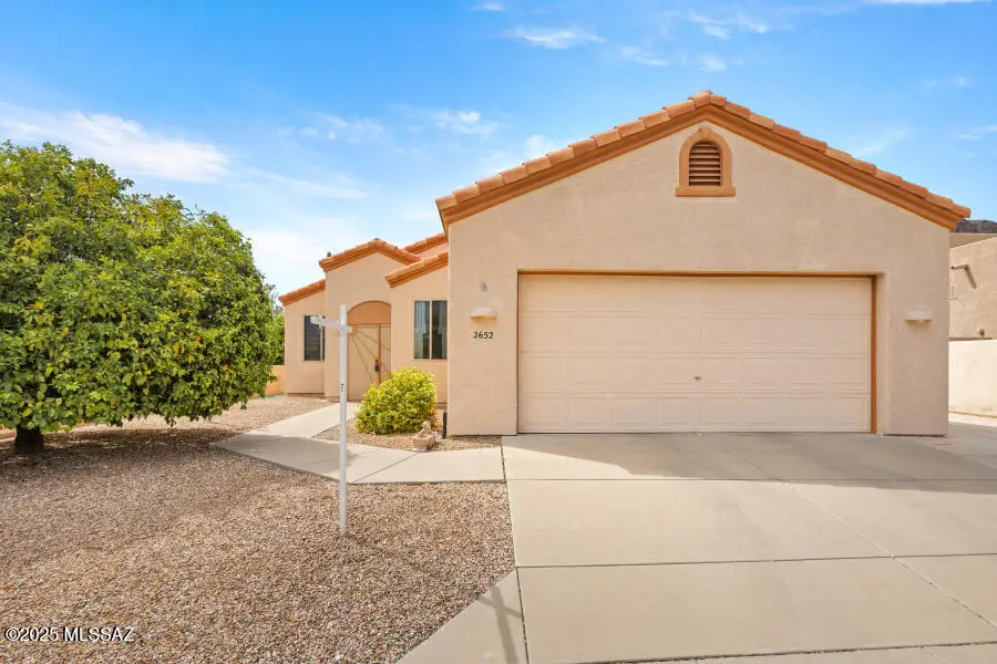 2652 S Falcon View, Tucson, AZ 85713 - #1