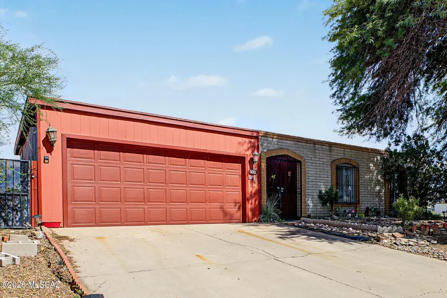 7420 N Oliver, Tucson, AZ 85741 - #2