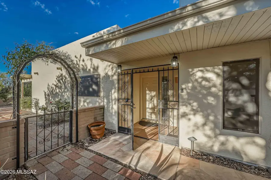 1532 W Calle Mendoza, Green Valley, AZ 85622 - #3