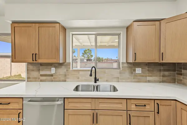 9230 E Creek, Tucson, AZ 85730