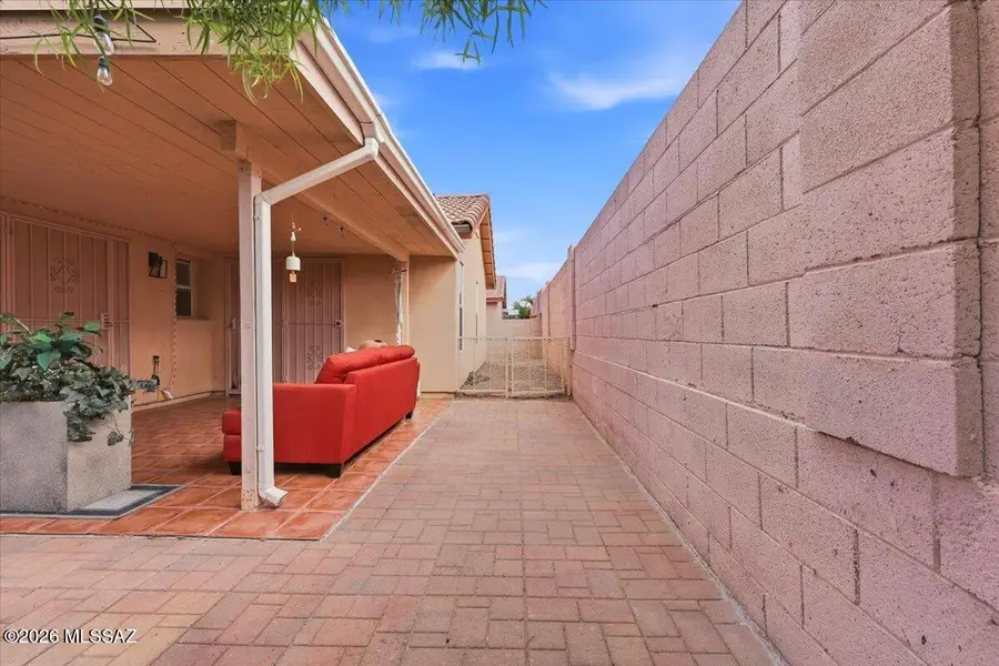 9920 N Outlaw, Tucson, AZ 85742 - #3