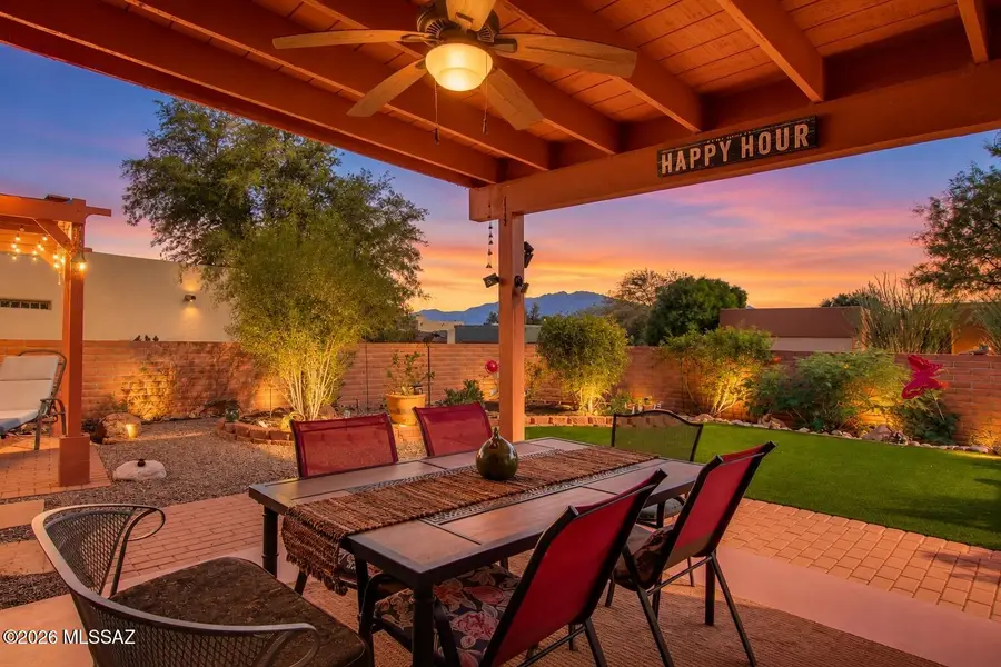 901 W Paseo Del Cilantro, Green Valley, AZ 85614 - #3