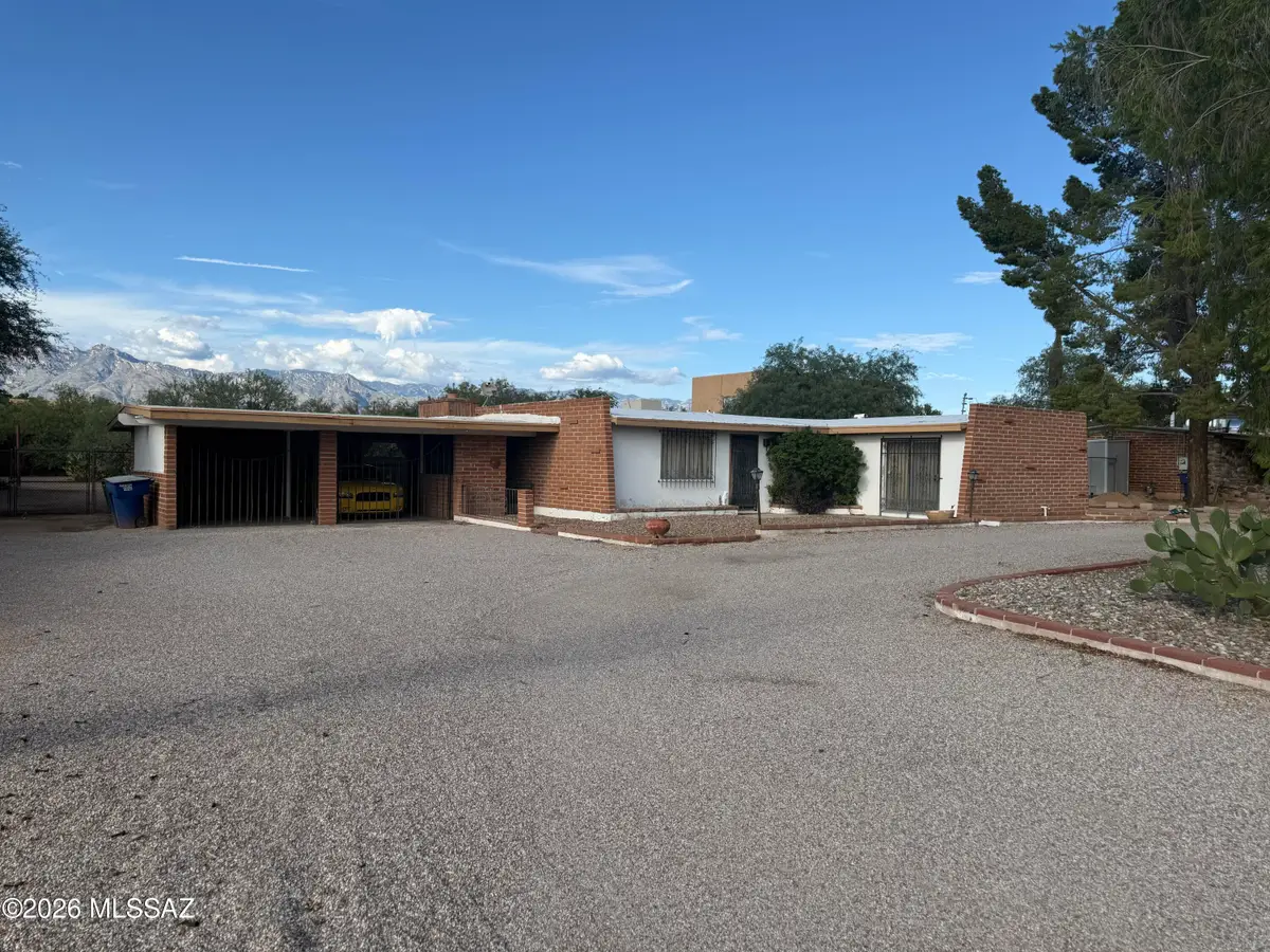 6125 E Fairmount, Tucson, AZ 85712 - #1