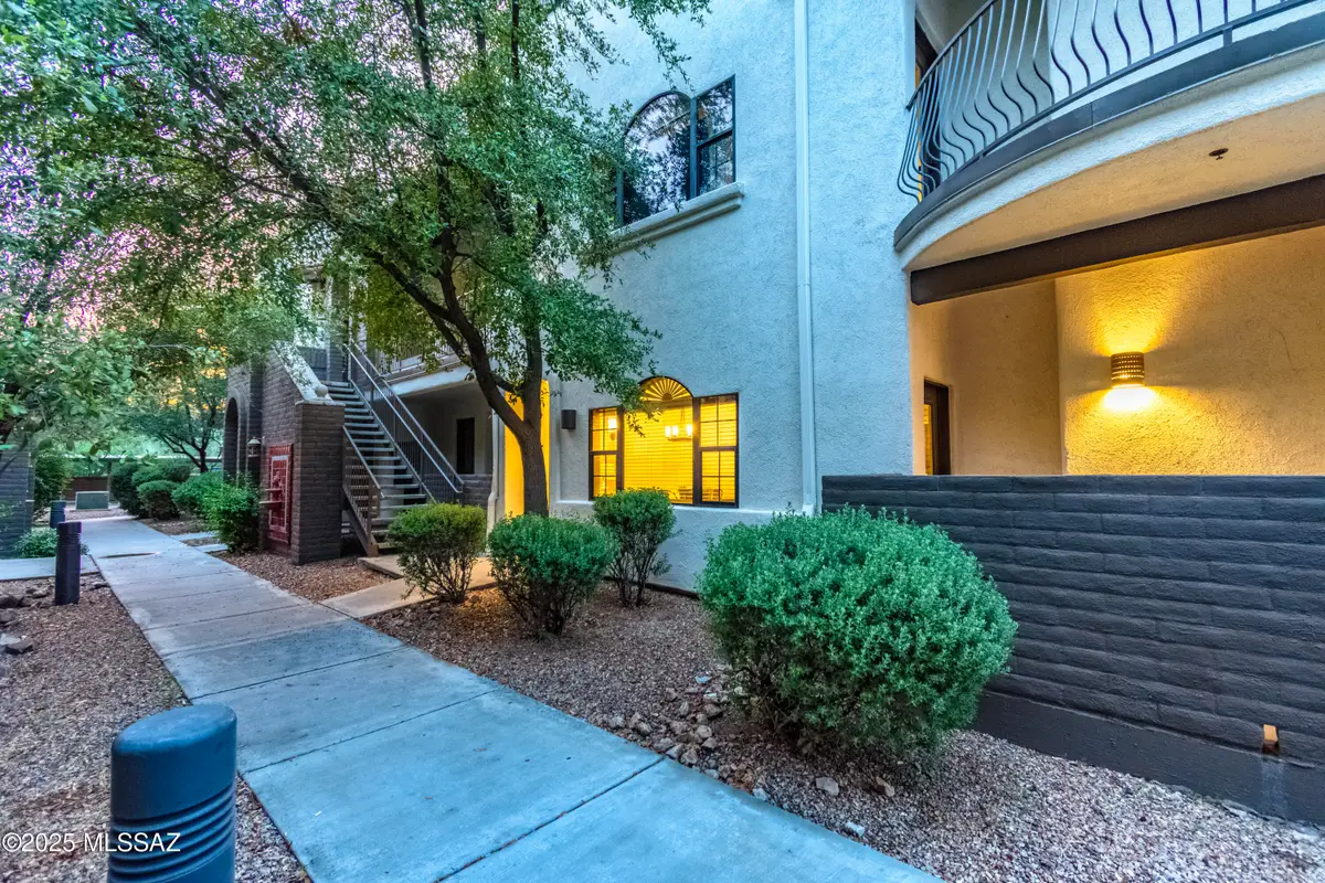 2010 E River, Tucson, AZ 85718 - #1