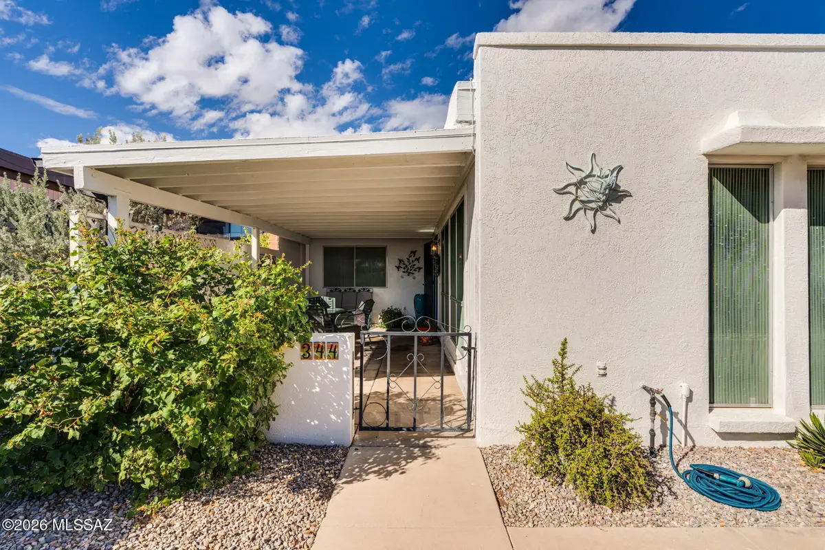 344 W Camino Del Sonador, Green Valley, AZ 85614 - #1