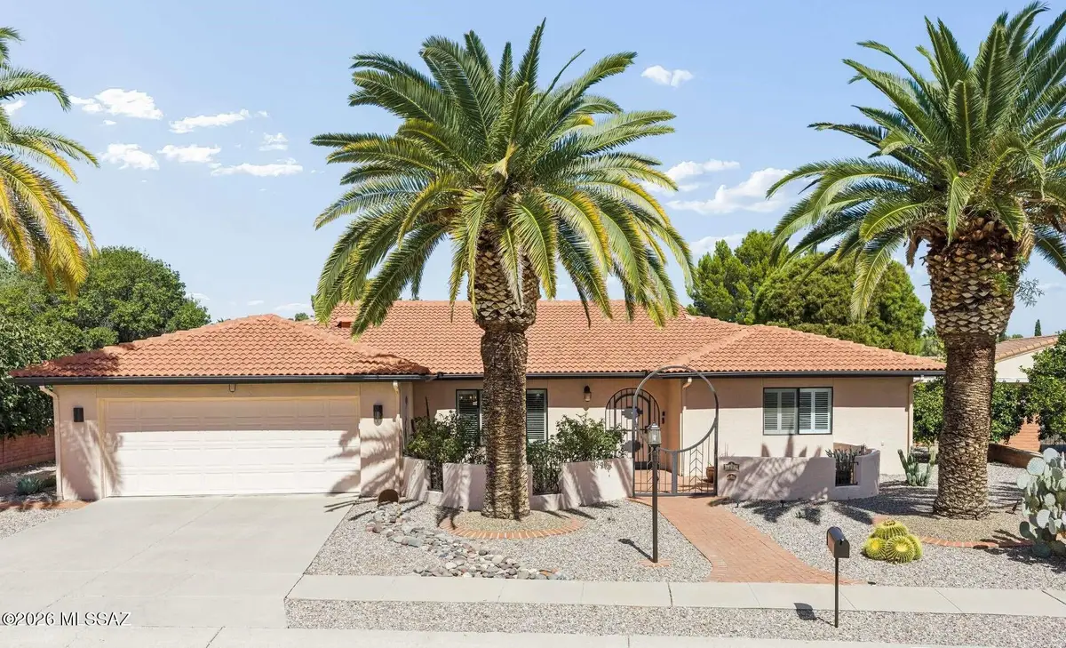 1073 N Paseo Iris, Green Valley, AZ 85614 - #1