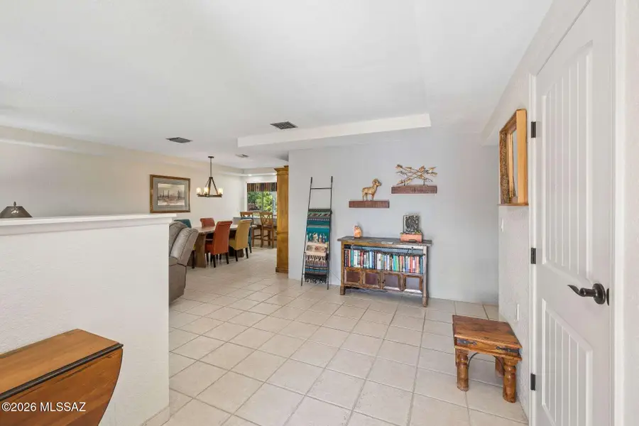 1073 N Paseo Iris, Green Valley, AZ 85614 - #3
