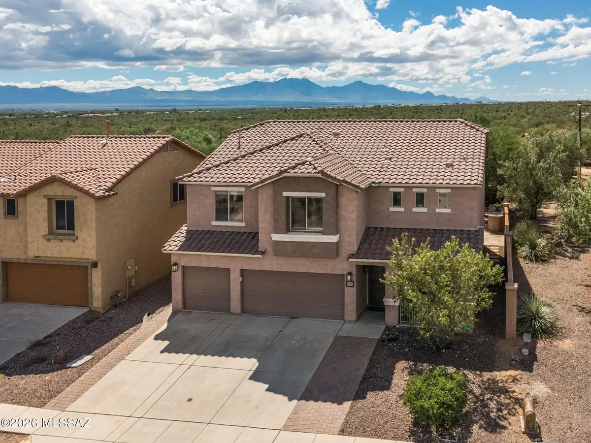 825 W Via De Gala, Sahuarita, AZ 85629 - #1