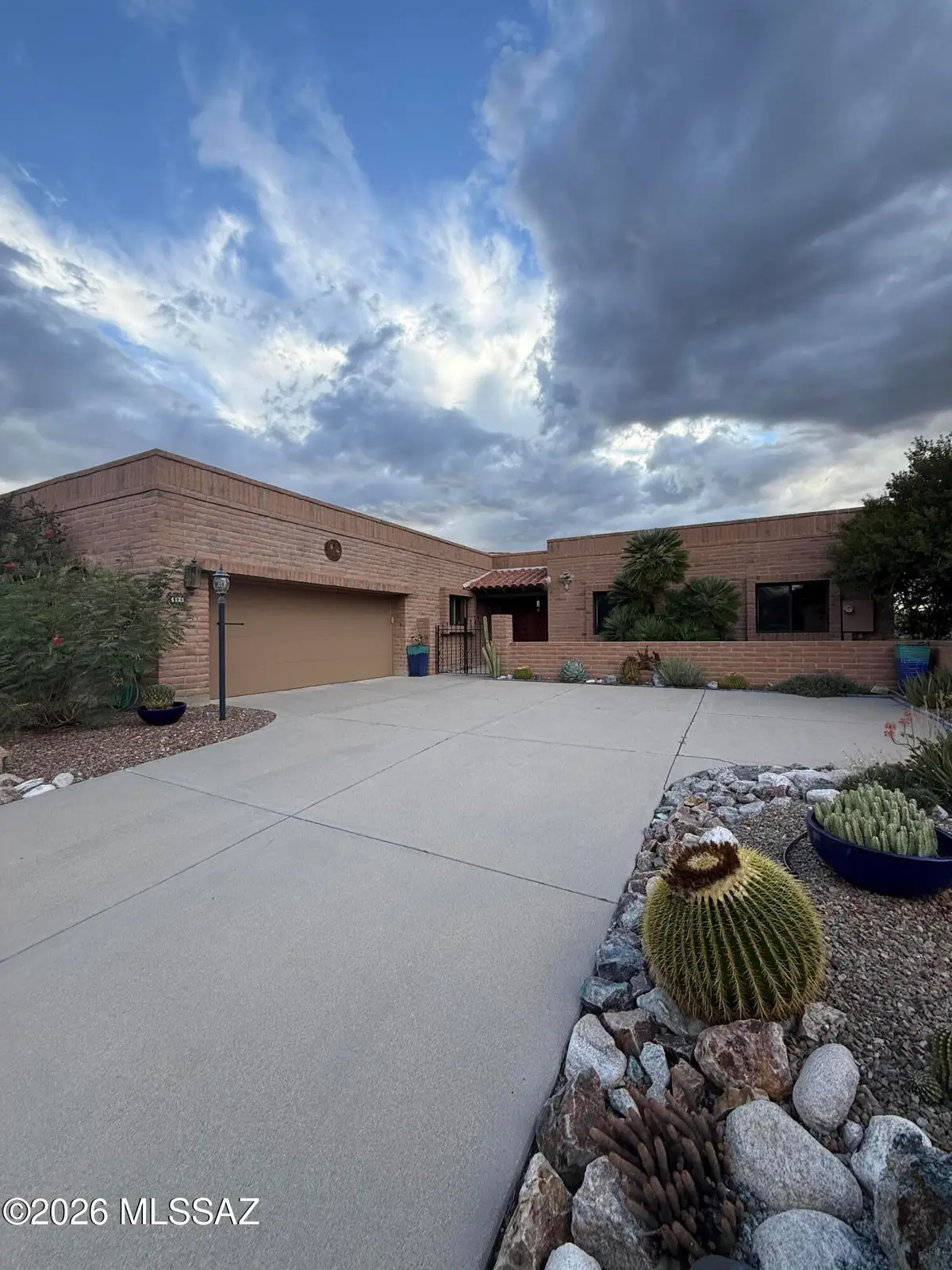 4121 N Camino Ferreo, Tucson, AZ 85750 - #1