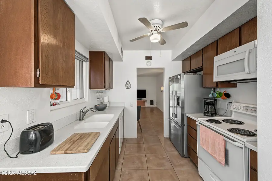 304 N Calle De Las Profetas, Green Valley, AZ 85614 - #2