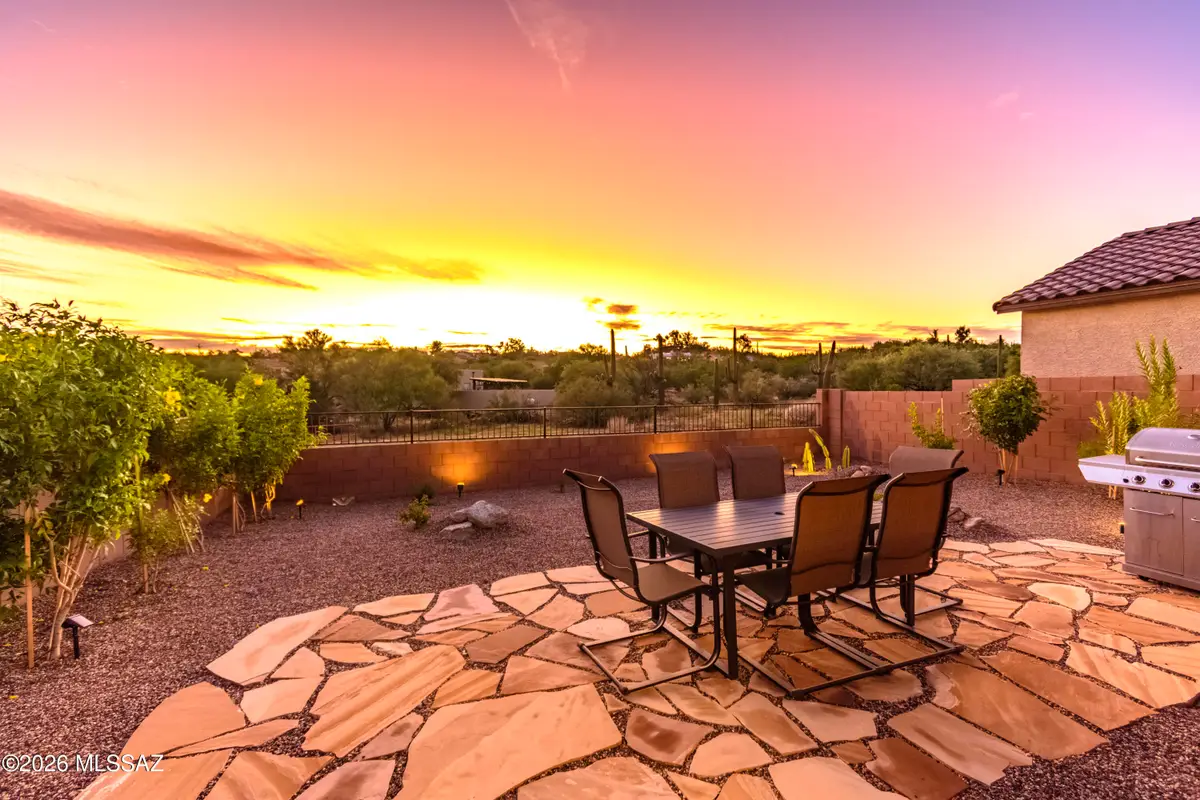 9239 N Peridot Vista, Tucson, AZ 85742 - #1