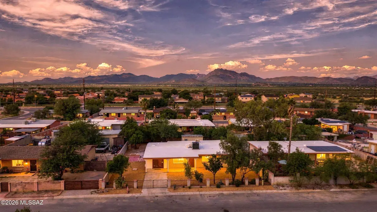 6558 S Iberia, Tucson, AZ 85757 - #1