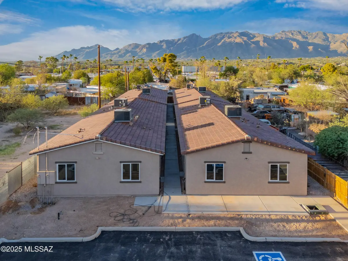 4061 E Monte Vista, Tucson, AZ 85712 - #1