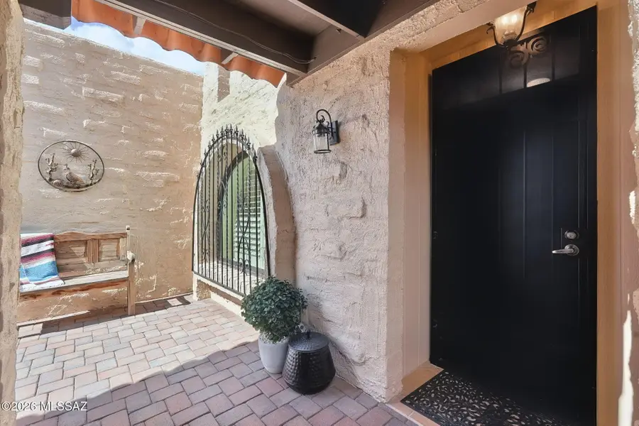 1112 W Circulo Del Norte, Green Valley, AZ 85614 - #3