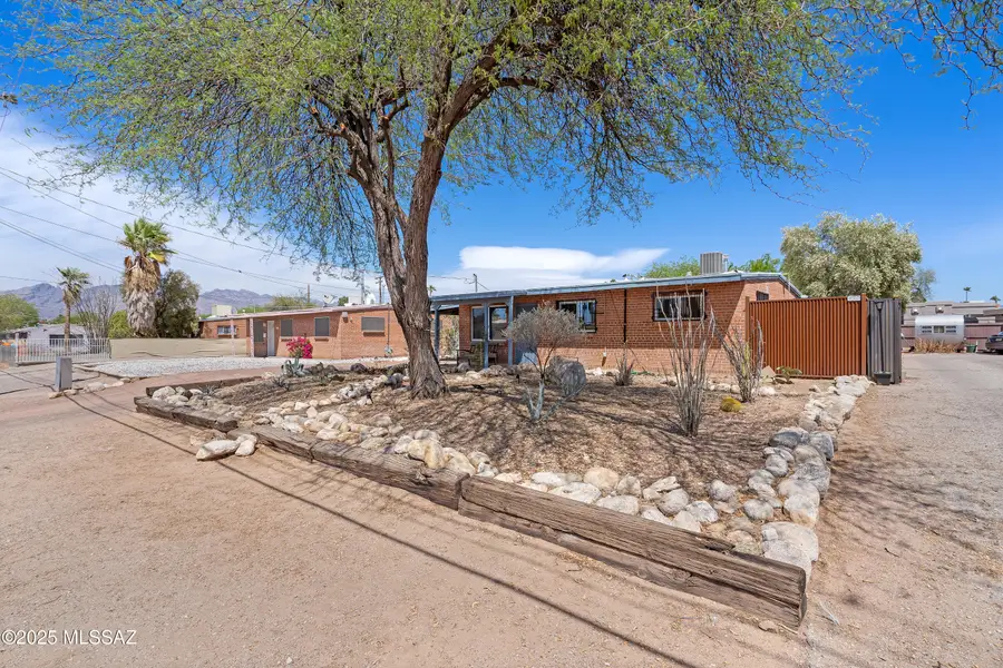 814 N Dodge, Tucson, AZ 85716 - #2