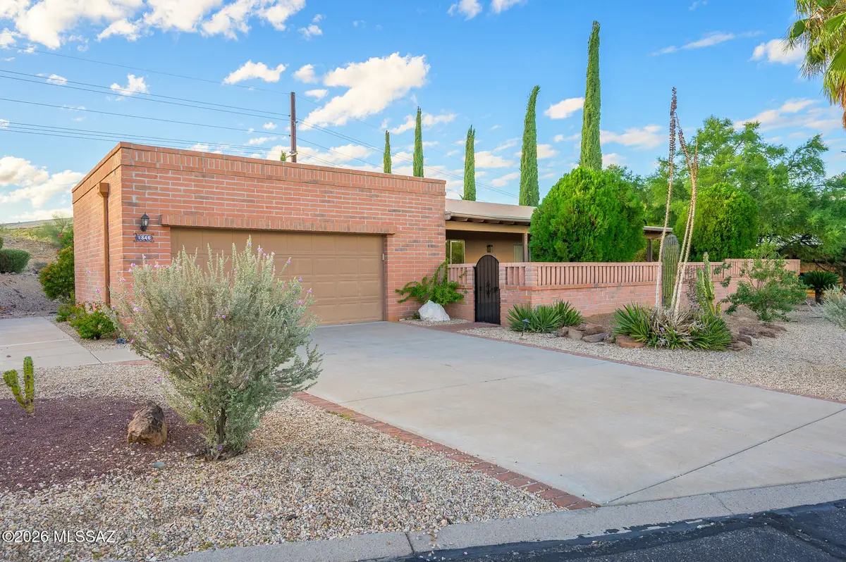 1846 W Camino Urbano, Green Valley, AZ 85622 - #1